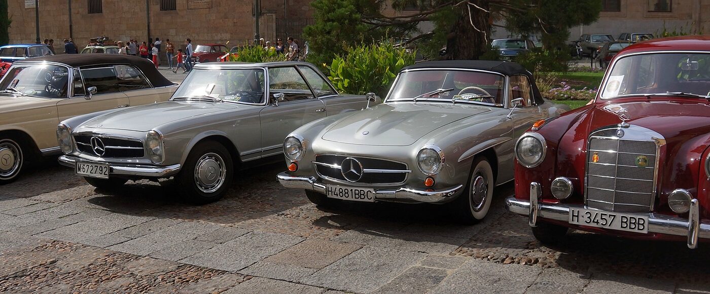 Mercedes-Benz gibt es als Marke schon über 100 Jahre und kann mit dem weltgrößten sozialen Netzwerk Facebook beim Markenwert locker mithalten. (Bild: pixabay.com / CC0 Creative Commons)