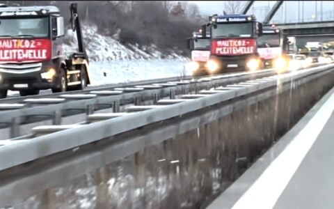 Hunderte LKWs demonstrierten am 9. Januar 2024 auf Autobahnen - hier in Sachsen-Anhalt.