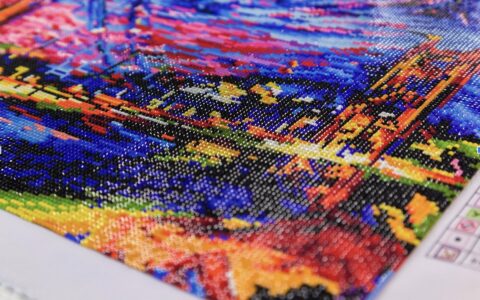 Diamanten Painting ist eine immer weiter verbreitete Kunstform, mit der sich auch immer mehr Ausstellungen auseinandersetzen.