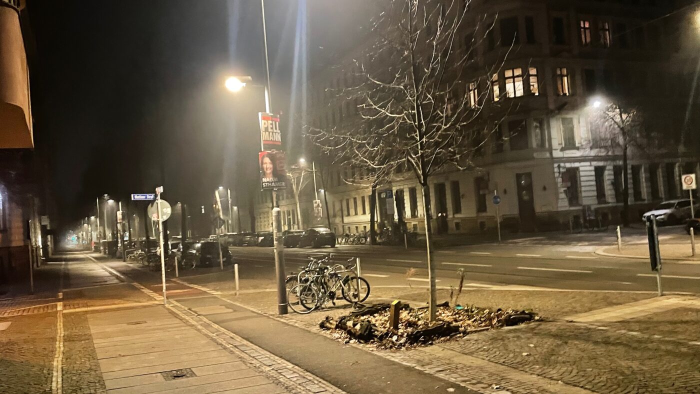 Von der Prachtstraße Waldstraße in Leipzig ins Ghetto nach Leipzig Grünau. Leipzig geht gnadenlos mit seinen Bürgern um. Bild: NETZ-TRENDS