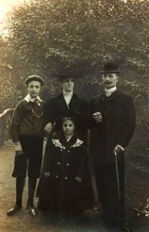 cms.dwcee.300x466