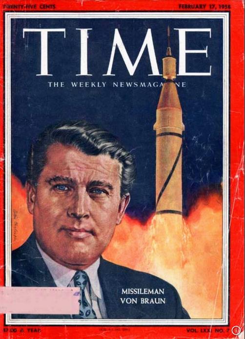 Zierte 1958 sogar das Time-Magazin: Der deutsche Raketenwissenschaftler der Nationalsozialisten, Wernher von Braun. Heute findet man in den Besucherräumen der Touristen auf Cape Canaveral in Florida fast nirgendwo mehr Andenken an die führenden Wissenschafter des amerikanischen Raketenbauprogramms, ohne die es keine Astronauten geben würde. Dafür wird ein Kult rund um die Menschen gemacht, die Menschen wie von Braun zum Mond schickten - beispielsweise um Neil Armstrong. Er ging als erster Mensch auf dem Mond in die Geschichte ein.