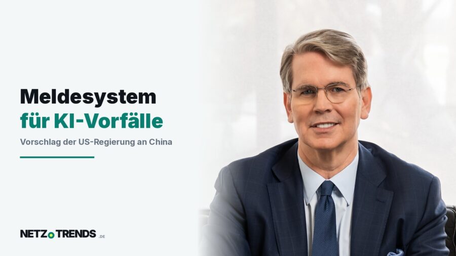 Titelgrafik: rechts das offizielle Porträt von US-Finanzminister Scott Bessent im dunklen Anzug, links auf hellem Grund der Schriftzug Meldesystem für KI-Vorfälle und die Zeile Vorschlag der US-Regierung an China